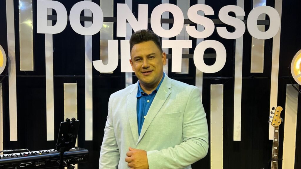 Fernando Pádua comemora gravação de seu novo DVD “Do Nosso Jeito”